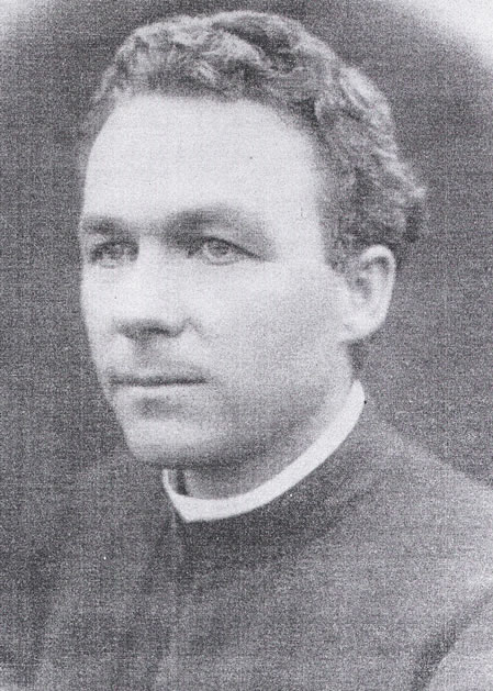 Padre Huberto Rohden, em 1920, por ocasião de sua ordenação sacerdotal.