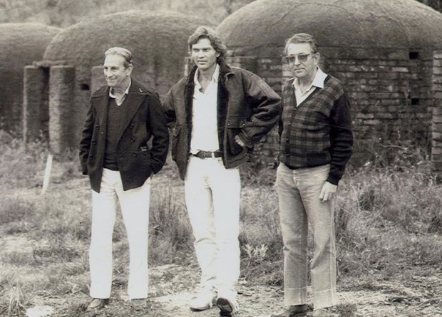 Dr. Adelmar Coimbra, Russell Coffin e Pe. Raulino Reitz na Reserva Caraguatá, em Antônio Carlos – 1990 